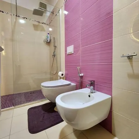 公寓 Riverside Flat W/ Free Parking & 24h Self Check-in 地拉那