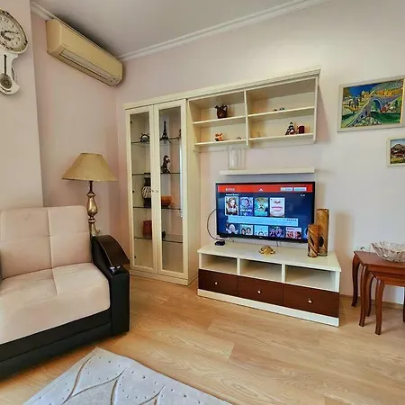 Riverside Flat W/ Free Parking & 24h Self Check-in 公寓 地拉那